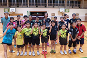大分県小学校バドミントン九州小学生大会試合風景