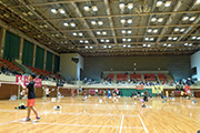 大分県高校バドミントン国民体育大会大分県予選会試合風景