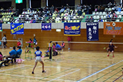 大分県中学校バドミントン県中学新人大会試合風景